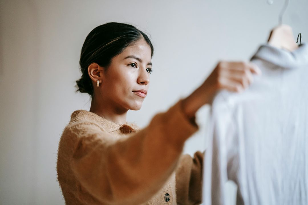 Intenção de consumo das famílias tem primeira alta no ano