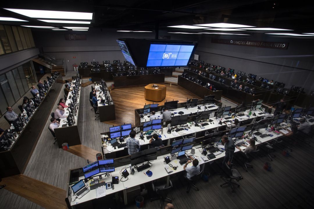Mercado financeiro revisa projeção da Selic para o ano