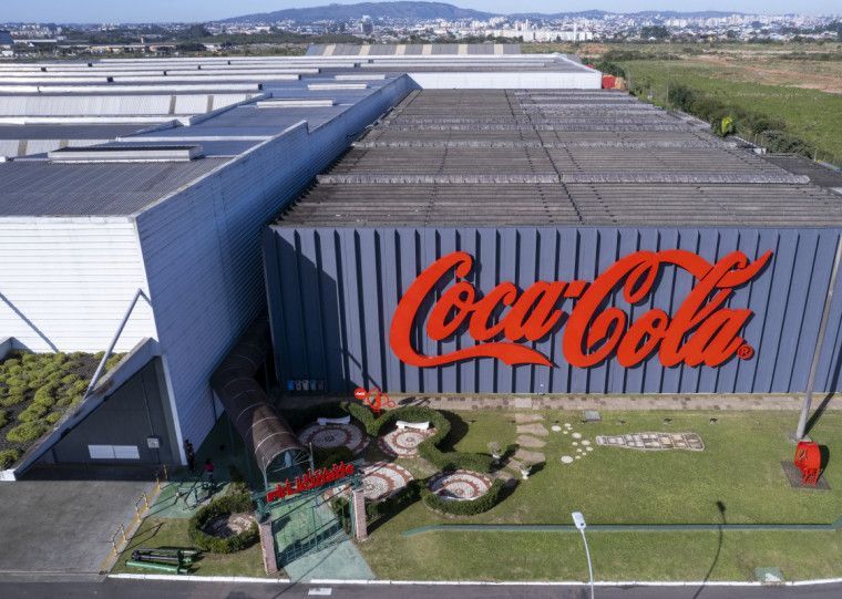 Coca-Cola Femsa Brasil anuncia investimento de R$ 886 milhões no RS