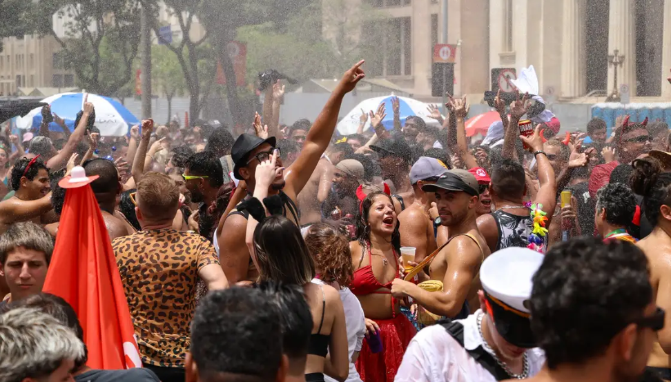 ...Pra quando o Carnaval chegar