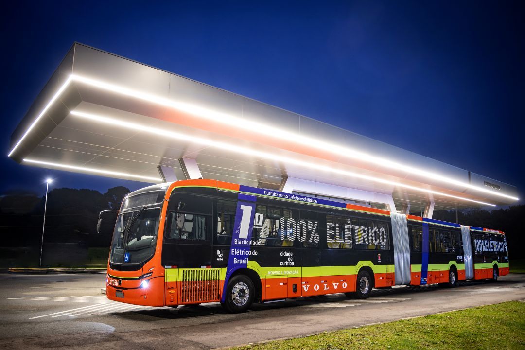 Volvo inicia a produção de ônibus elétricos no Sul
