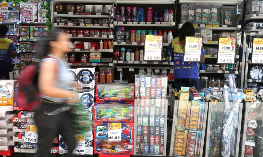 Intenção de consumo recua em setembro