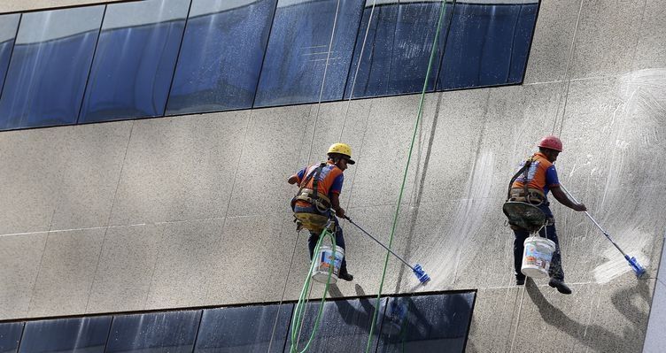 Governo adota medidas trabalhistas para conter crise