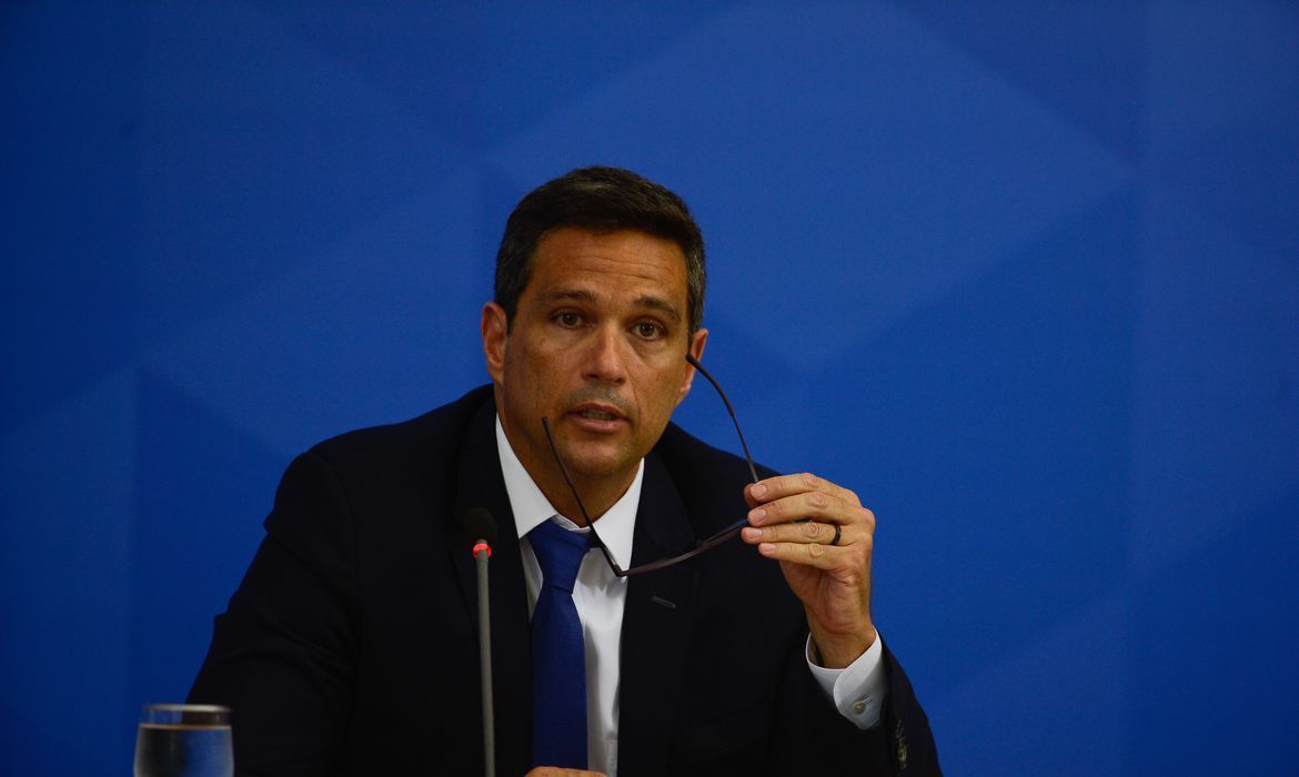 Campos Neto diz que BC está preparado para fazer atuação maior no câmbio