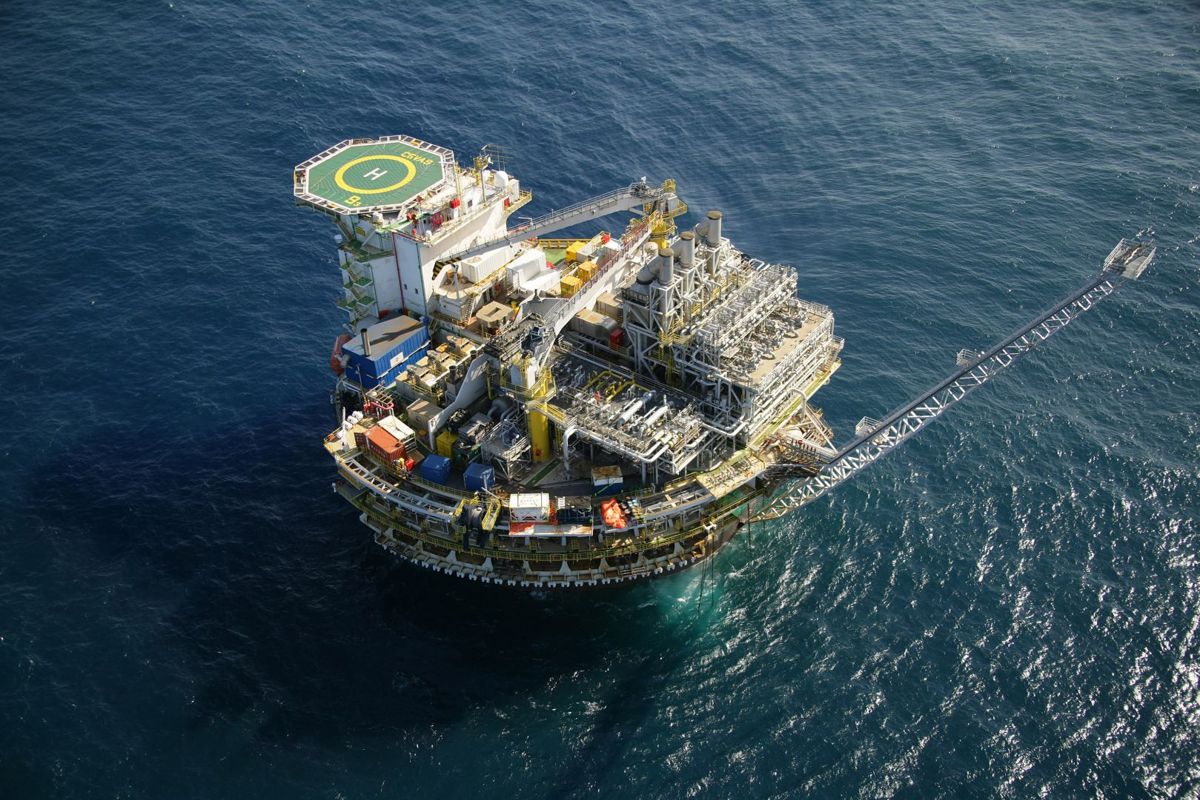 Preços do petróleo colapsam nos Estados Unidos e fecham em nível negativo
