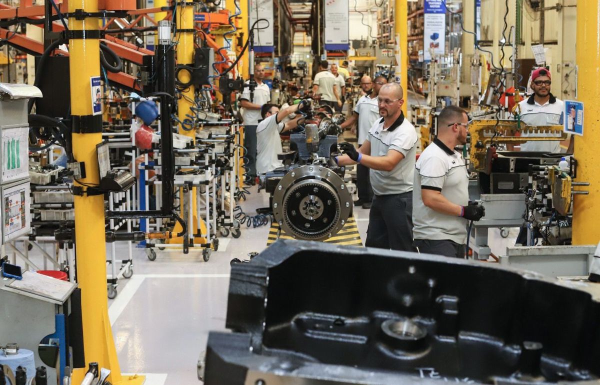 Atividade econômica cai 28,8% no Paraná entre março e abril