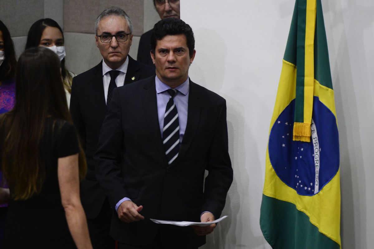 Celso de Mello abre inquérito para investigar declarações de Moro