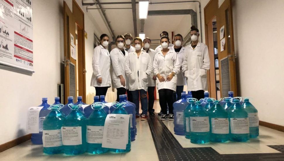 Ouro Fino doa 7 mil vasilhames para envase de álcool gel