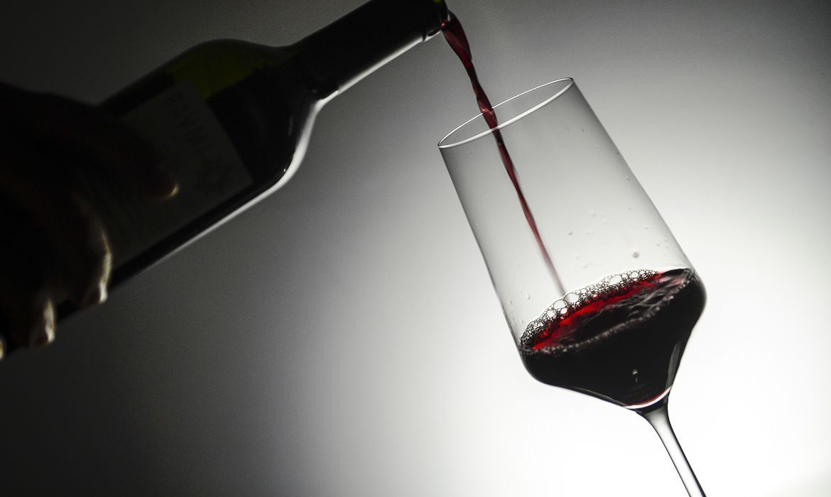 Opas lança pesquisa sobre consumo de álcool durante pandemia