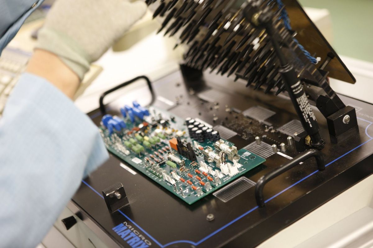 Weg adquire o controle da startup Mvisia