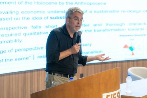 Mundo precisa migrar para a bioeconomia, defende economista alemão em evento na Fiesc