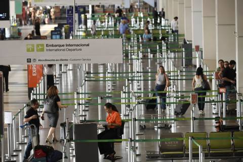 Contas externas têm saldo negativo de US$ 1,3 bilhão em setembro