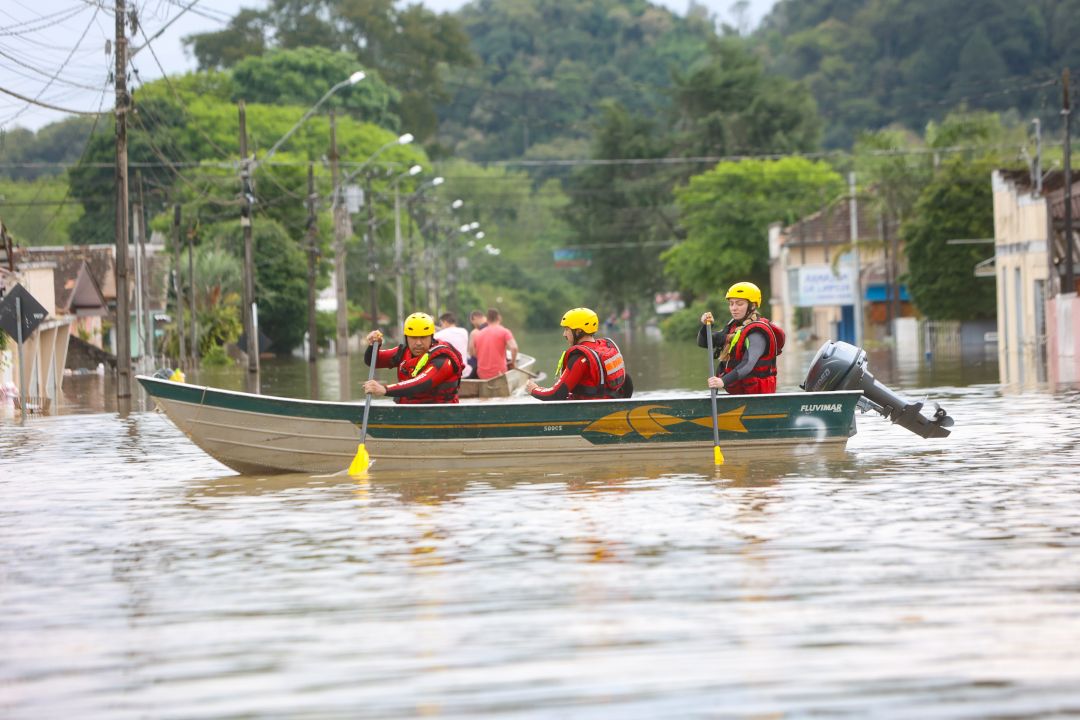 Sete em cada 10 brasileiros acham que estão fora do padrão de