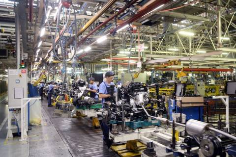 Indústria automotiva estima elevar vendas em 5,8% no próximo ano