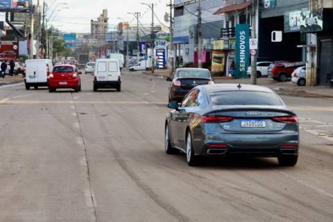 Emplacamentos de veículos apresentam leve queda em maio