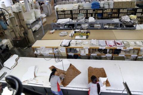 Confiança na indústria cai em mais da metade dos setores