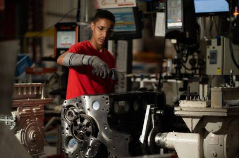 Indústria retoma ritmo de crescimento