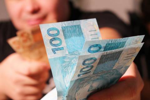Dinheiro esquecido nos bancos ficará disponível por mais seis meses