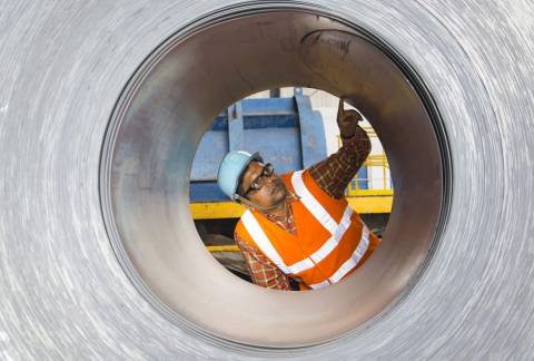 Produção industrial avança 1,1% em setembro