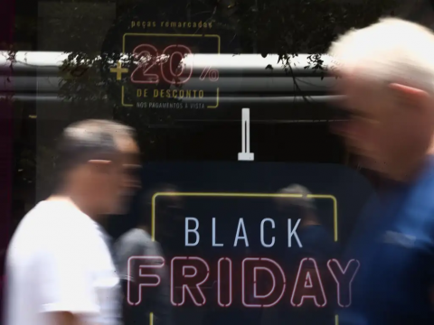 Como aproveitar descontos e evitar golpes na Black Friday