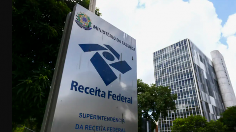 Arrecadação federal fecha outubro com maior resultado em 30 anos