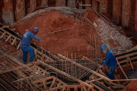 Trimestre tem a menor taxa de desocupação em 13 anos