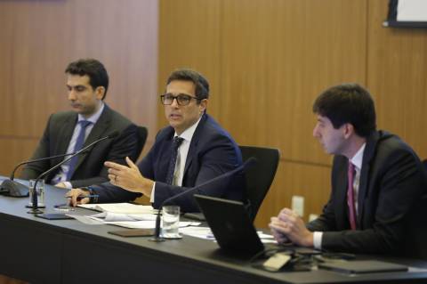 Campos Neto exalta passagem de comando no Banco Central