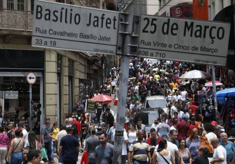 Taxa de desocupação atinge 6,5% no trimestre encerrado em janeiro