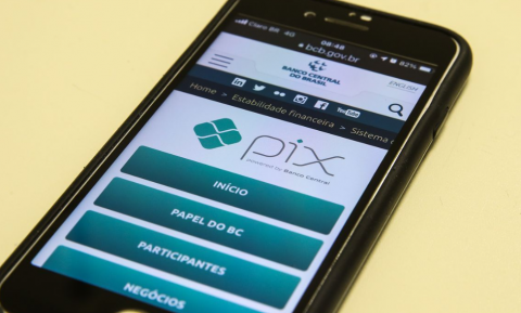 Mudanças no Pix: saiba como consultar pendências no CPF