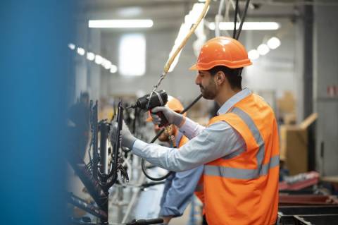 Faturamento da indústria salta 3,3% em janeiro