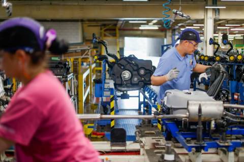 Paraná lidera crescimento da atividade econômica até março