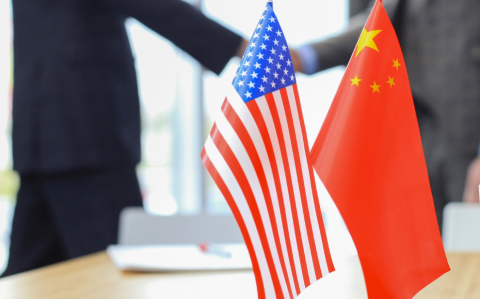 China lidera queda do superávit da balança comercial