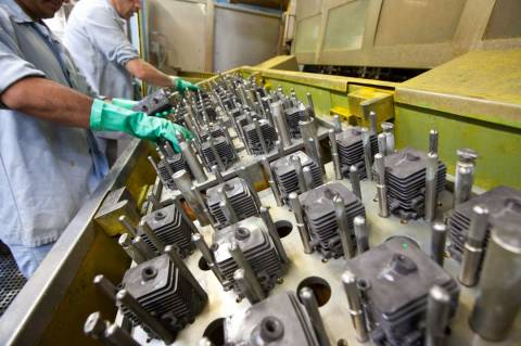 Queda no desempenho industrial no RS em junho cria expectativa para as consequências da taxação dos EUA