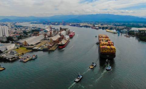 Exportações brasileiras aos EUA batem recorde para julho