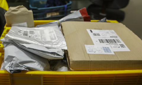 Consumidores deixaram de comprar produtos importados por causa da “taxa das blusinhas”