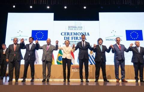 Líderes do Mercosul e da União Europeia assinam acordo comercial