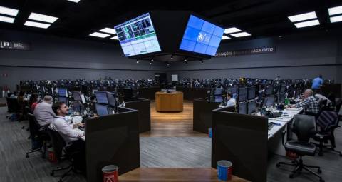 Ofertas no mercado de capitais batem recorde em 2025