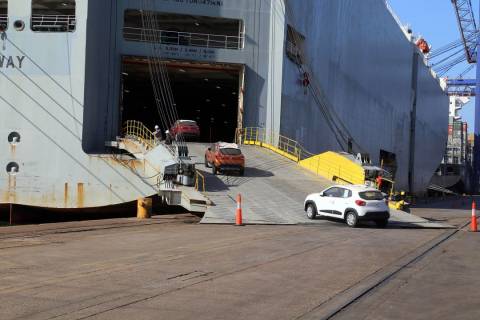 Emplacamentos de veículos se destacam em janeiro