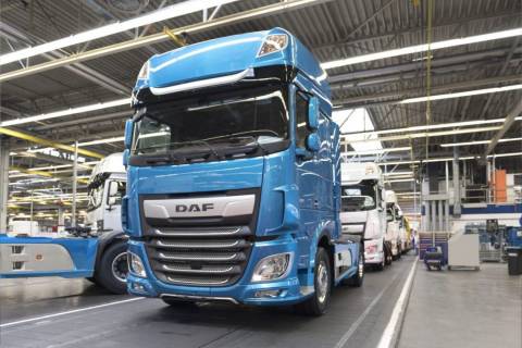 Produção de automóveis avança 35,6% e atinge maior nível desde 2019