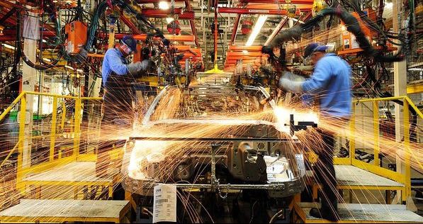 IBGE: produção industrial brasileira sobe 0,1% em abril