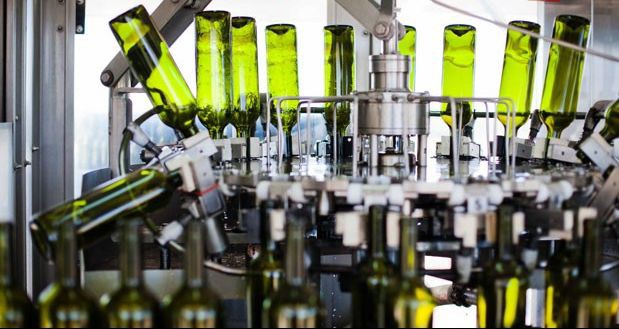 Produção mundial de vinho cai 5% em 2016