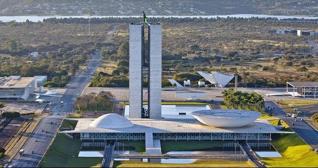 Governo registra em julho o pior déficit da história