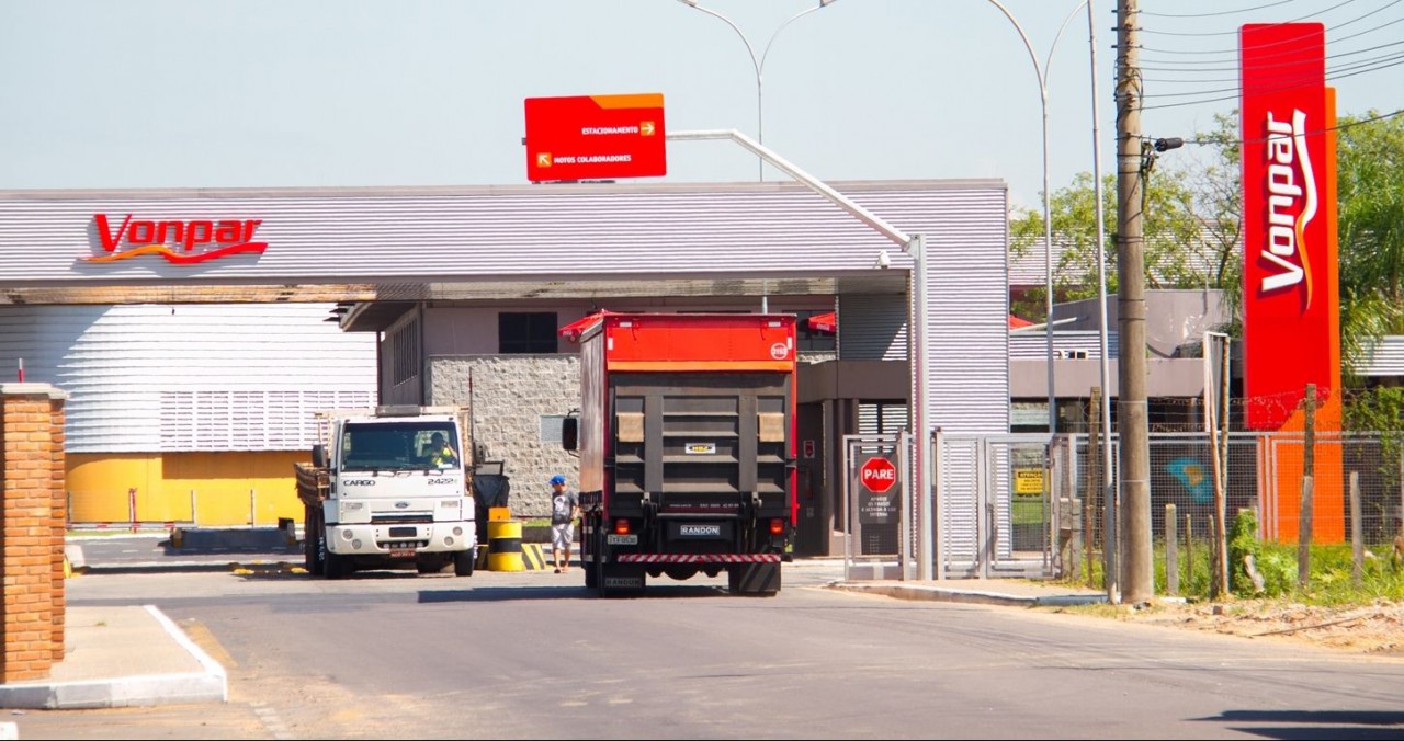 Coca-Cola FEMSA demite mais de cem no RS e SC