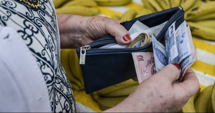 IPCA de fevereiro fecha em 0,33%