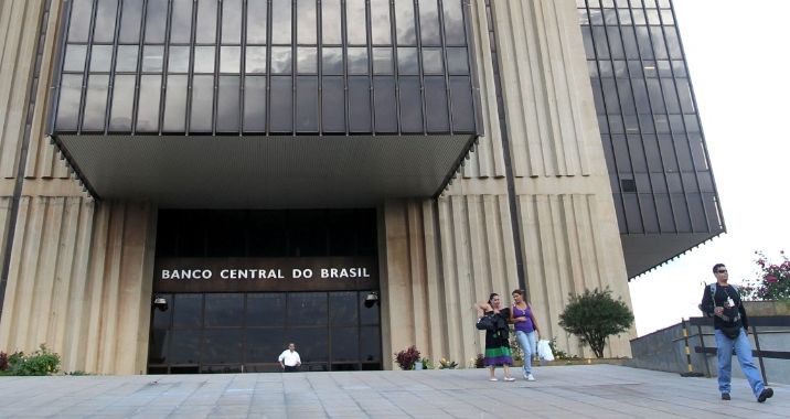 BC projeta crescimento da economia em 0,9% este ano e 1,8% em 2020