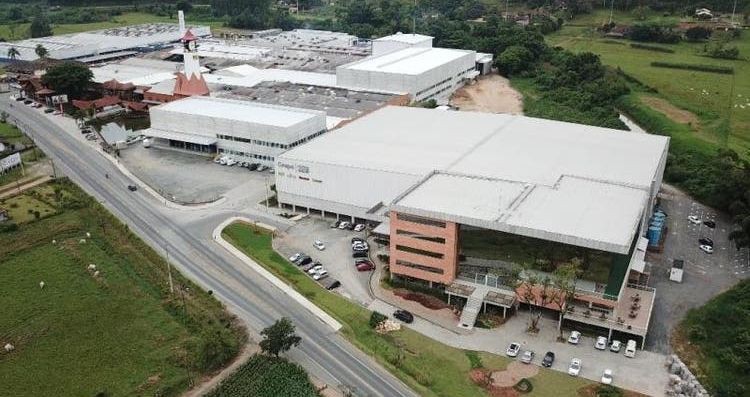 Kyly inaugura fábrica de R$ 44 milhões em Pomerode