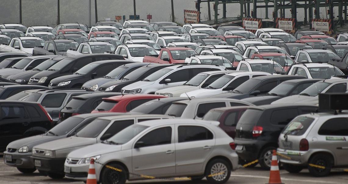 Venda de veículos novos cresce 4,3% em novembro