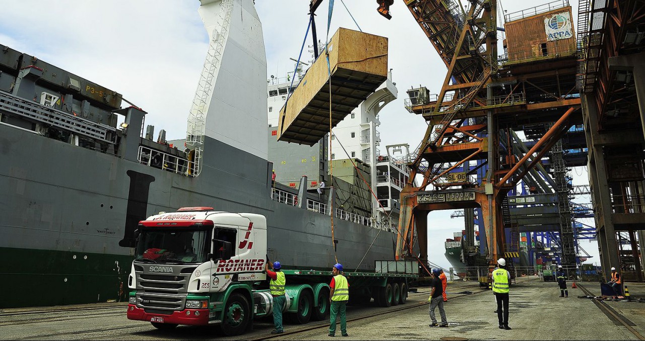 Porto de Paranaguá supera 52 milhões de toneladas transportadas