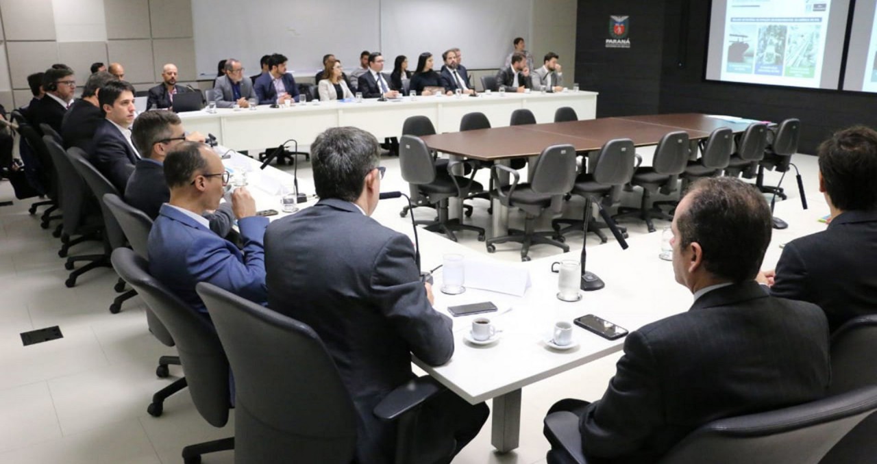 Paraná fecha acordo de cooperação com Valência