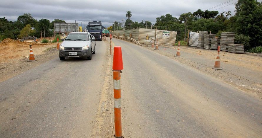 Paraná anuncia R$ 2 bilhões para revitalização de rodovias